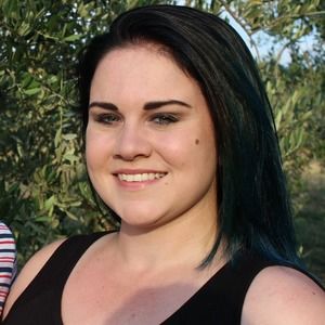 Meet your Posher, Olivia